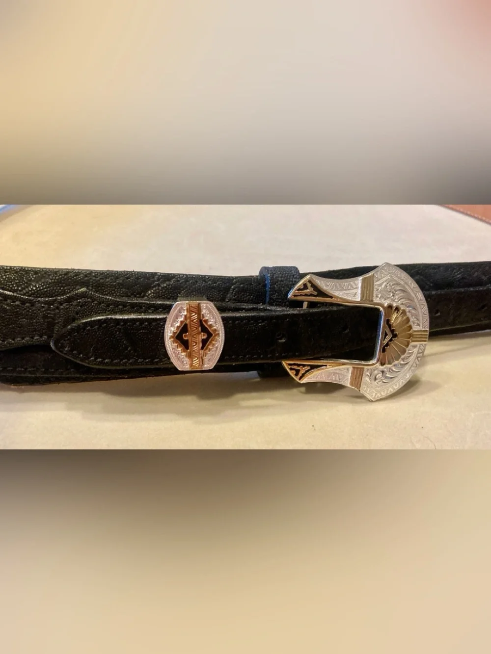 Montana Silversmiths Leather Belt and Buckle, sz 40